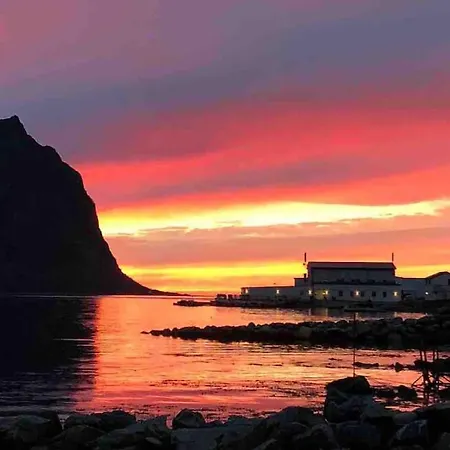 Nyaraló Rural Life On The Rough Coastline Of Senja *
