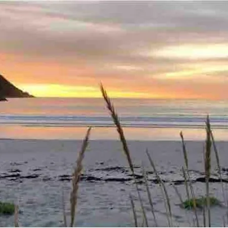 Rural Life On The Rough Coastline Of Senja Tatil Evi