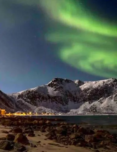 Rural Life On The Rough Coastline Of Senja Ferienhaus