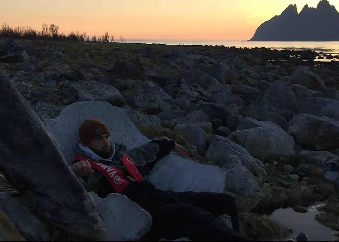 Rural Life On The Rough Coastline Of Senja Ferienhaus Skaland