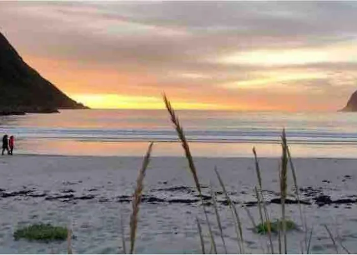 Rural Life On The Rough Coastline Of Senja Ferienhaus